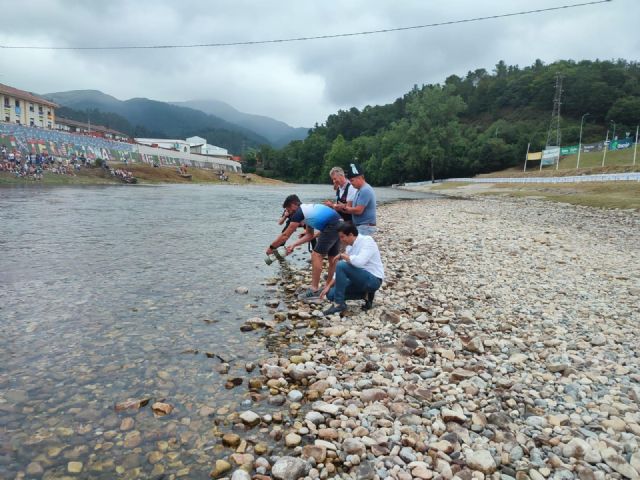 Blanca hermana las aguas del río Segura y del Sella